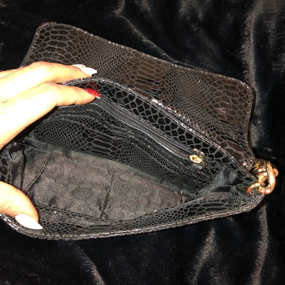 Micheal Kors HandBag - Picture 3 of 3